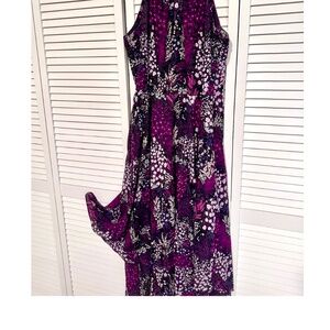 White House Black Market Beautiful Halter Dress